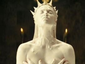 snow-white-and-the-huntsman-2012-movie-image-3